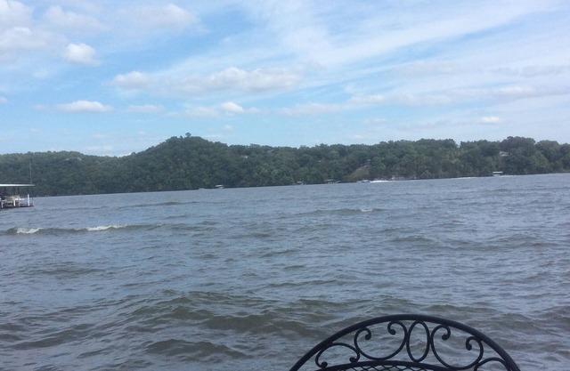 Lake House on Lake of Ozarks on a level lot. swim docknAwesome View,deep water