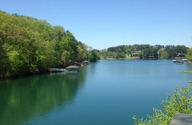Lake Keowee Condo with Great Views! Near Clemson, Marina, Hiking, Waterfalls!