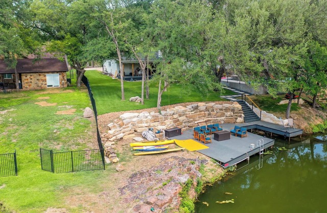 Lake LBJ Compound | 2 Homes Side-by-Side | Sleeps 25 | Pool | Hot Tub | Great Fi