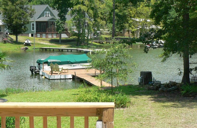Lake Murray Getaway with Private Dock and Boat Ramp