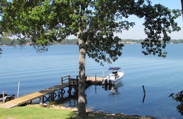 Lake Murray Island Cottage In Fantastic Location. Private Boat Ramp.