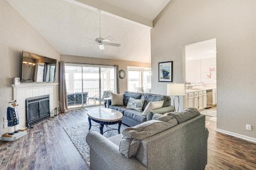Lake of the Ozarks Condo with Community Pools