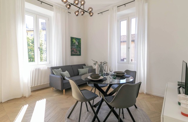 Lake & River Apartment