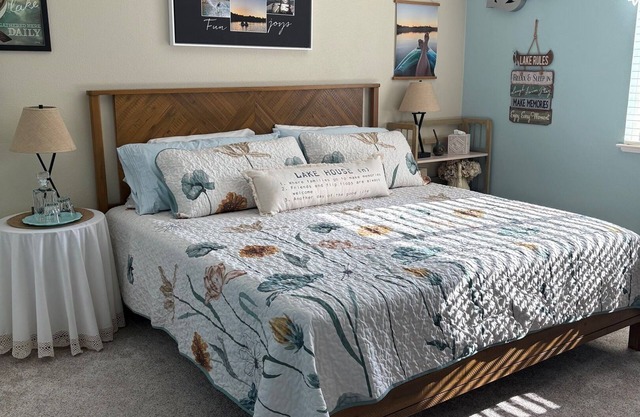 Lake Room at Bed & Breakfast