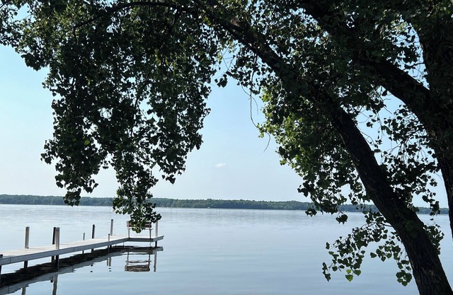 Lake Sallie Cabin Sandy Beach Spectacular Sunsets