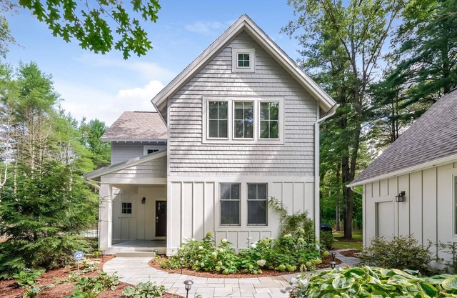 Lake Trail Treehouse