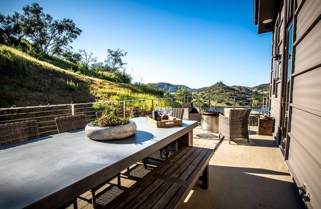 Lake Views & Luxury Loft Living @ Lake Sherwood