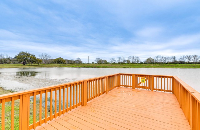 Lakefront Gem on 32-Acre Lot in Angleton!