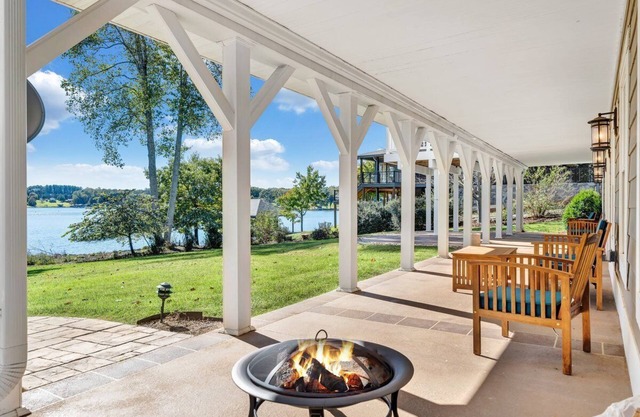 Lakefront Home with Private Dock