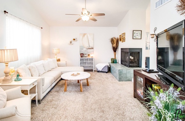 Lakefront Paradise in Great Mesa Neighborhood!