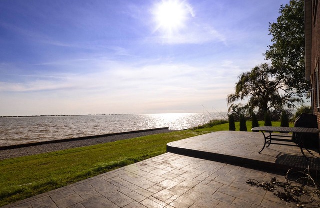 Lakefront Paradise With Boat Access