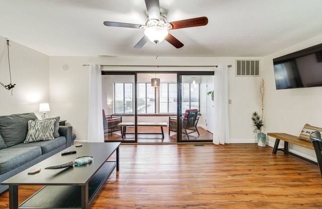 Lakefront Port Clinton Condo w/Boat Dock & Slip!