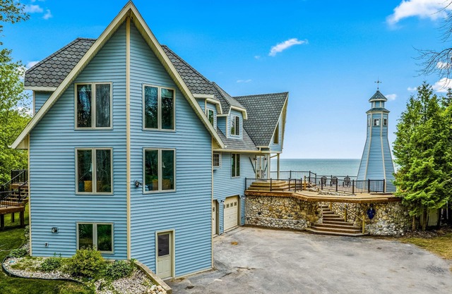 Lakefront! Sleep 28! BB Court, Theater Rm, Arcades