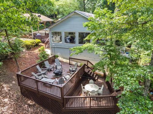 Lakefront with Dock and Hot Tub