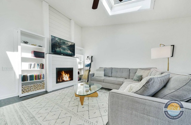 Lakeside Bliss: Comfort in Lake Geneva