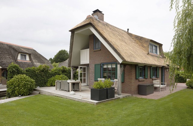 Lakeside Escape near Giethoorn