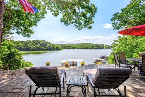 Lakeside Oasis - Room for 12