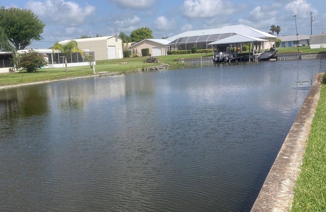 @Lakeside Peach@nRare 3/2, Golf Cart, Lake O access from waterfront home