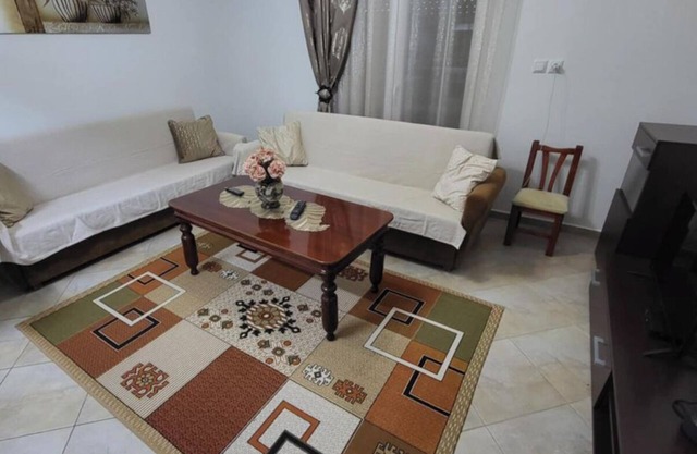 Lakeside View Apartment