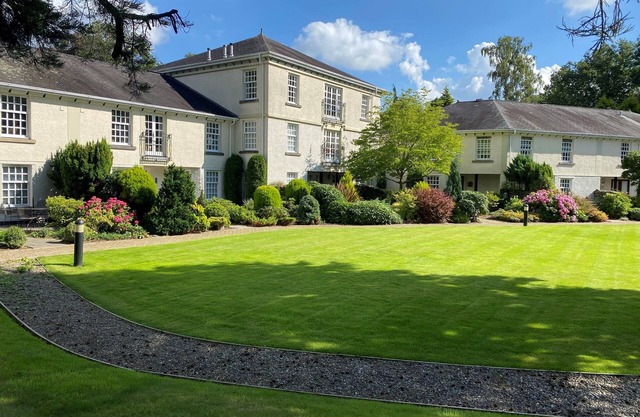 LAKESIDE VIEW, family friendly in Bowness-On-Windermere