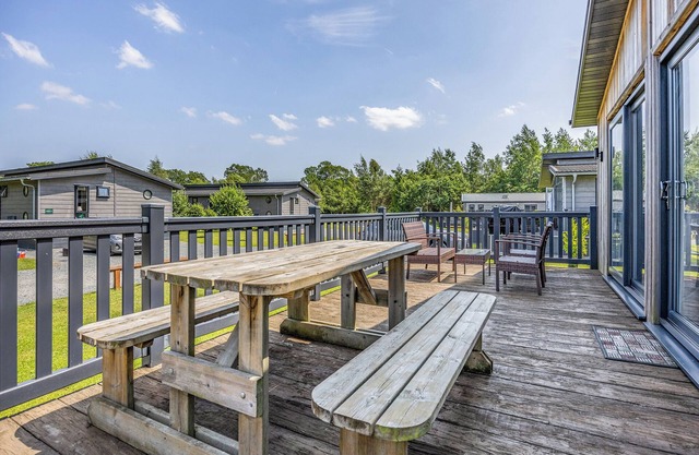 Lakeview Premier Pet Friendly