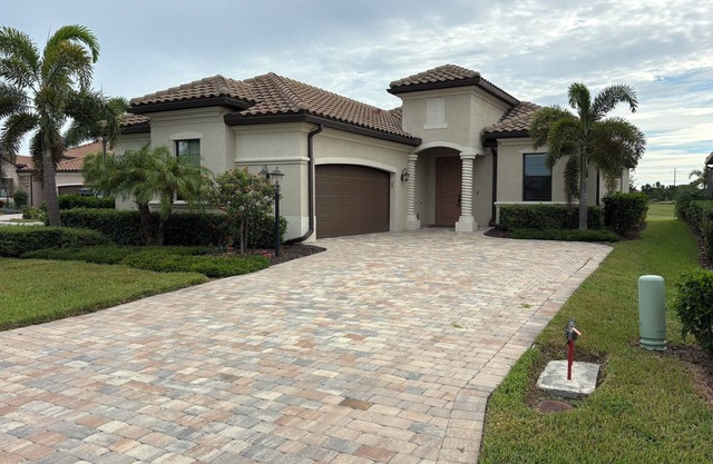 Lakewood National Golf Club - Tennis - Pickleball - Resort Pool - Tiki Bar