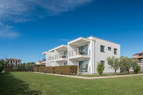 Lana Premium Residence 2