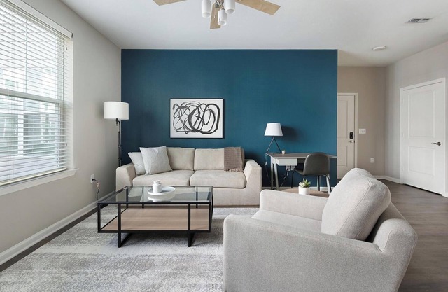 Landing | Amazing 1BD, Courtyard, Clubhouse