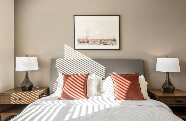 Landing | Amazing 1BD, Clubhouse
