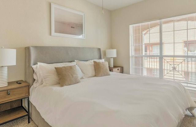 Landing | Amazing 1BD, Clubhouse, Pool