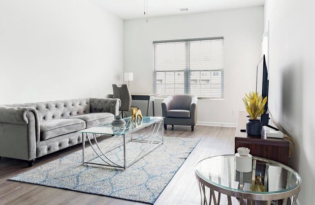 Landing | Amazing 2BD, Gym, Pool