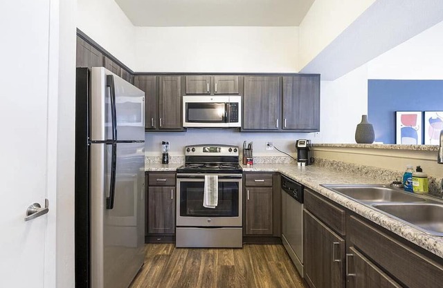 Landing at Helix Apartments - 2 Bedrooms in Rancho Oakey