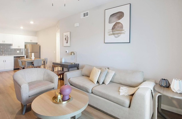 Landing at Summit on Boulder - 2 Bedrooms in Va.