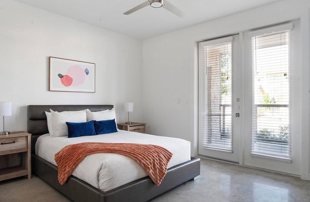 Landing at The Artesian at Bee Cave - 1 Bedroom.