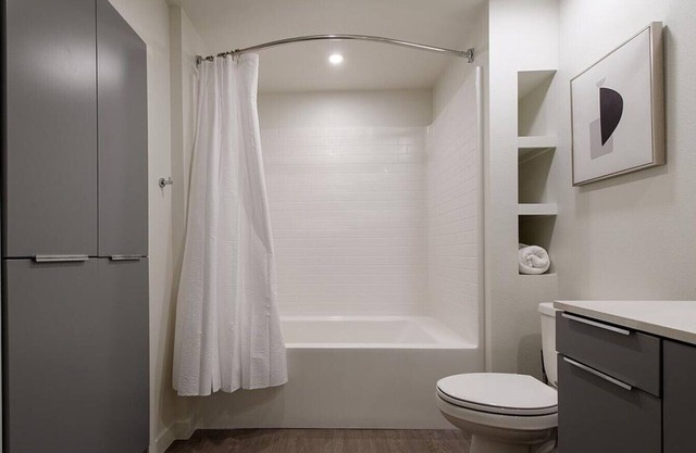 Landing at The Ellison - 2 Bedrooms in Rhodes Ranch