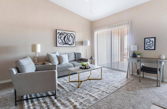 Landing | Chic 1BD, Gym, Pool