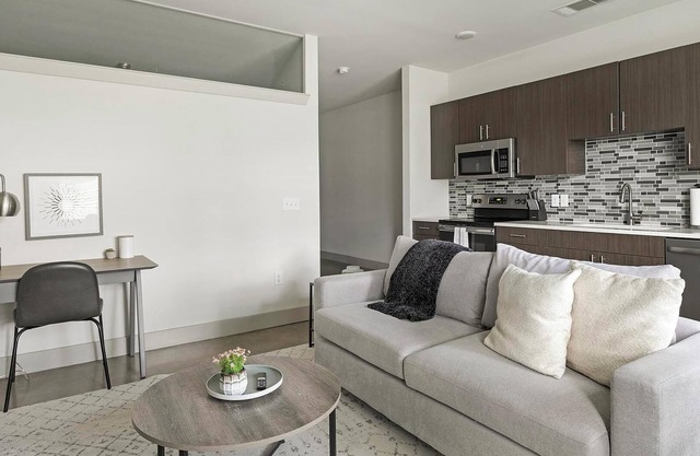 Landing | Incredible 1BD, Pool, Gym