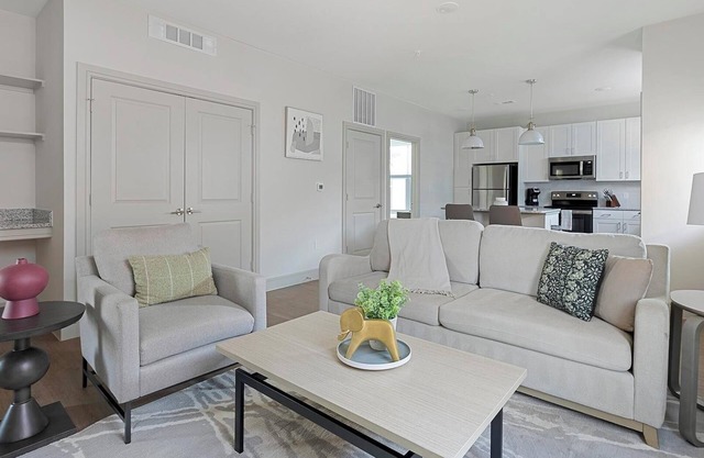 Landing | Incredible 2BD, Pool, Gym