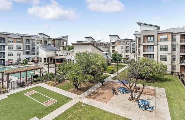 Landing | Incredible 2BD, Gym, Courtyard