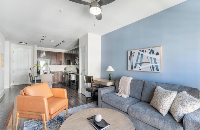 Landing | Modern 1BD, Gym, Rooftop Lounge