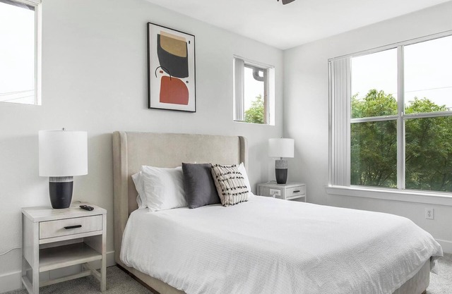 Landing | Spectacular 2BD, Gym, Clubhouse