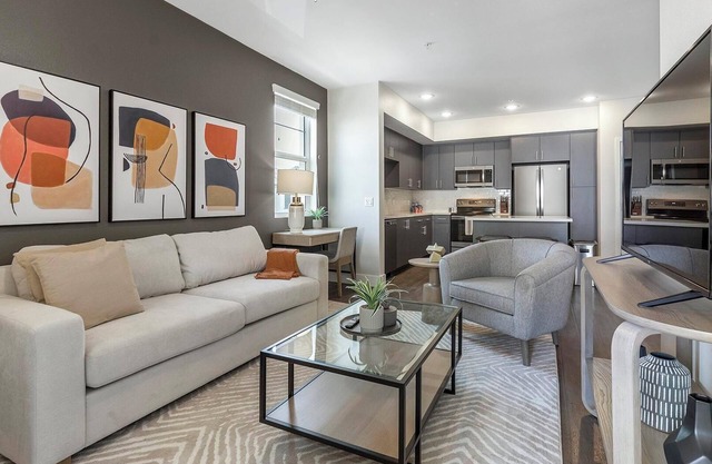 Landing | Spectacular Studio, Pool, Clubhouse