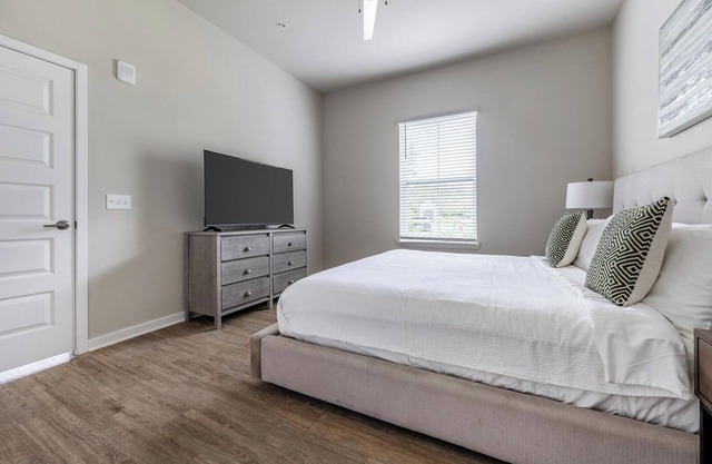 Landing | Stunning Studio, Clubhouse, Gym