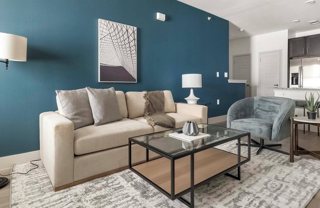 Landing | Stylish 1BD, Gym, Pool