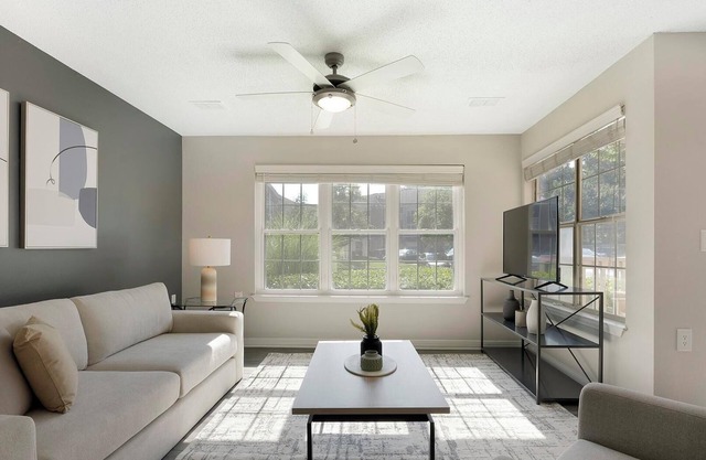 Landing | Stylish 1BD, Gym, Clubhouse