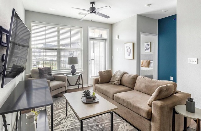 Landing | Stylish 1BD, Pool, Gym