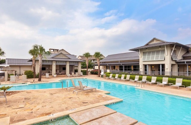 Landing | Stylish 2BD, Pool, Yoga Studio