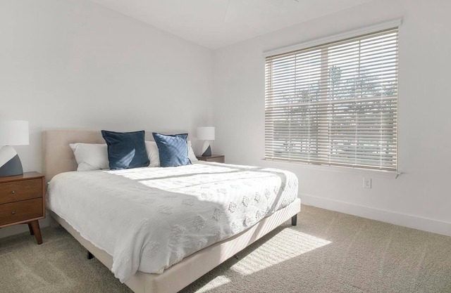 Landing | Stylish 1BD, Gym, Pool