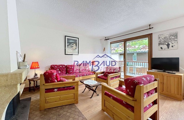 Large 3 room apartment in the resort center