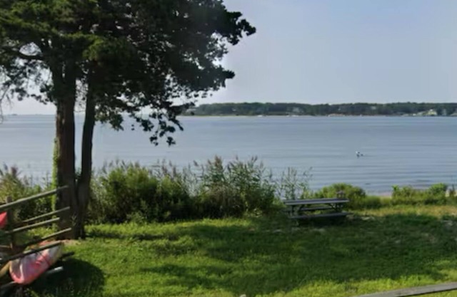 Large 6-Bedroom 3-BR Waterfront Hamptons House, your own Private Beach in Front.